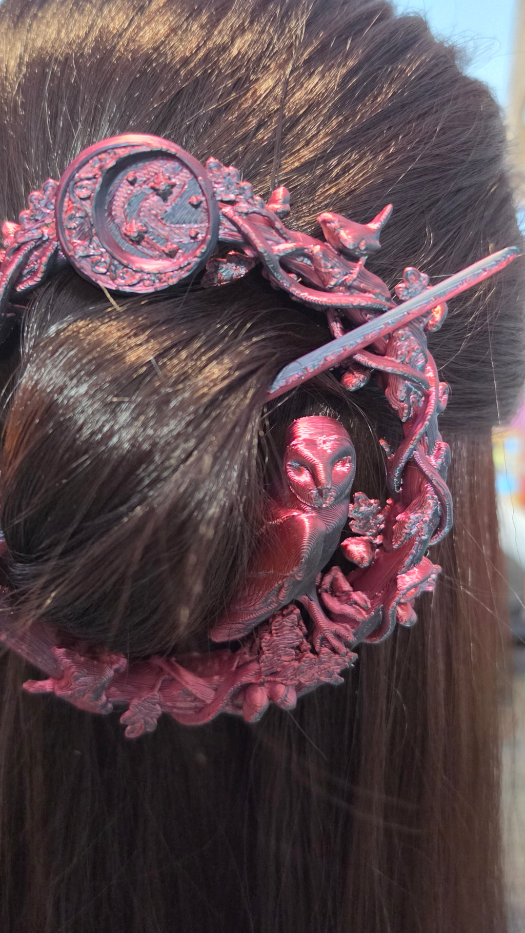 Hair brooch - forest theme featuring an owl and a squirrel - 3d printed